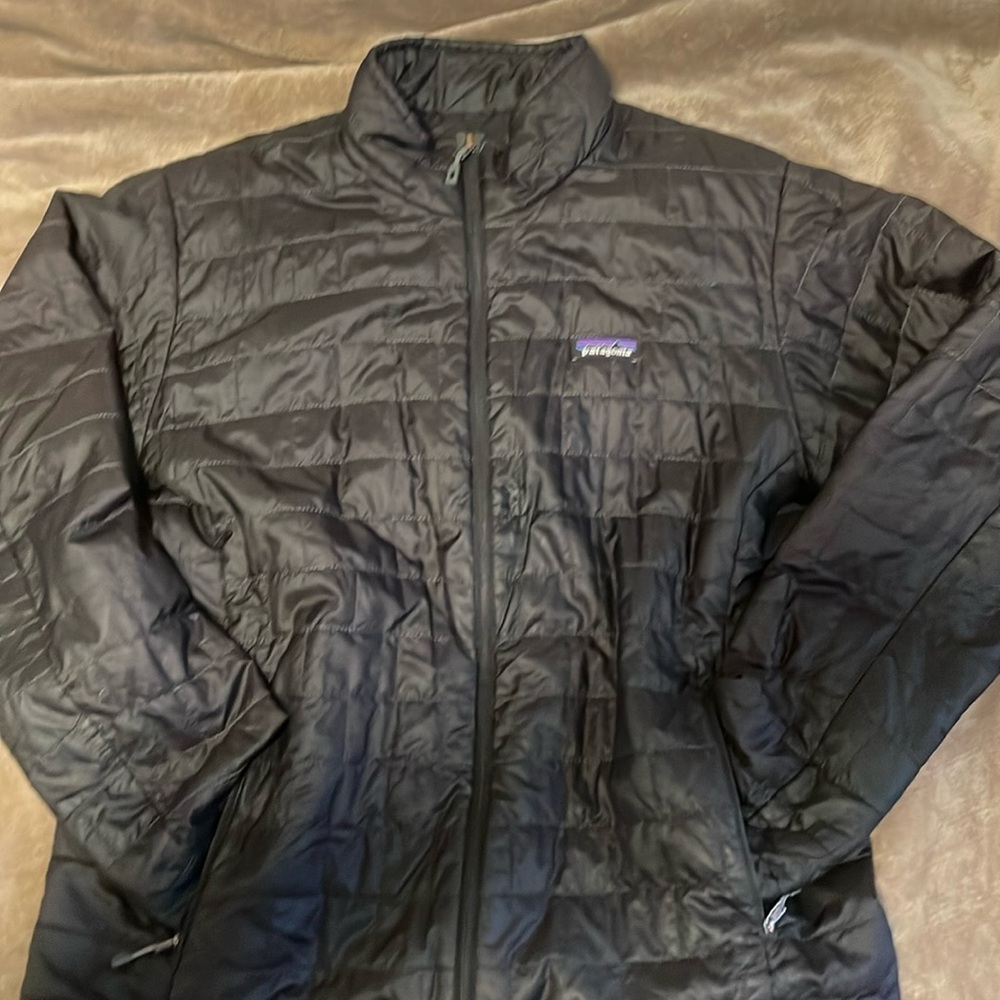 Pre loved! Black Patagonia Jacket! (Please read description)